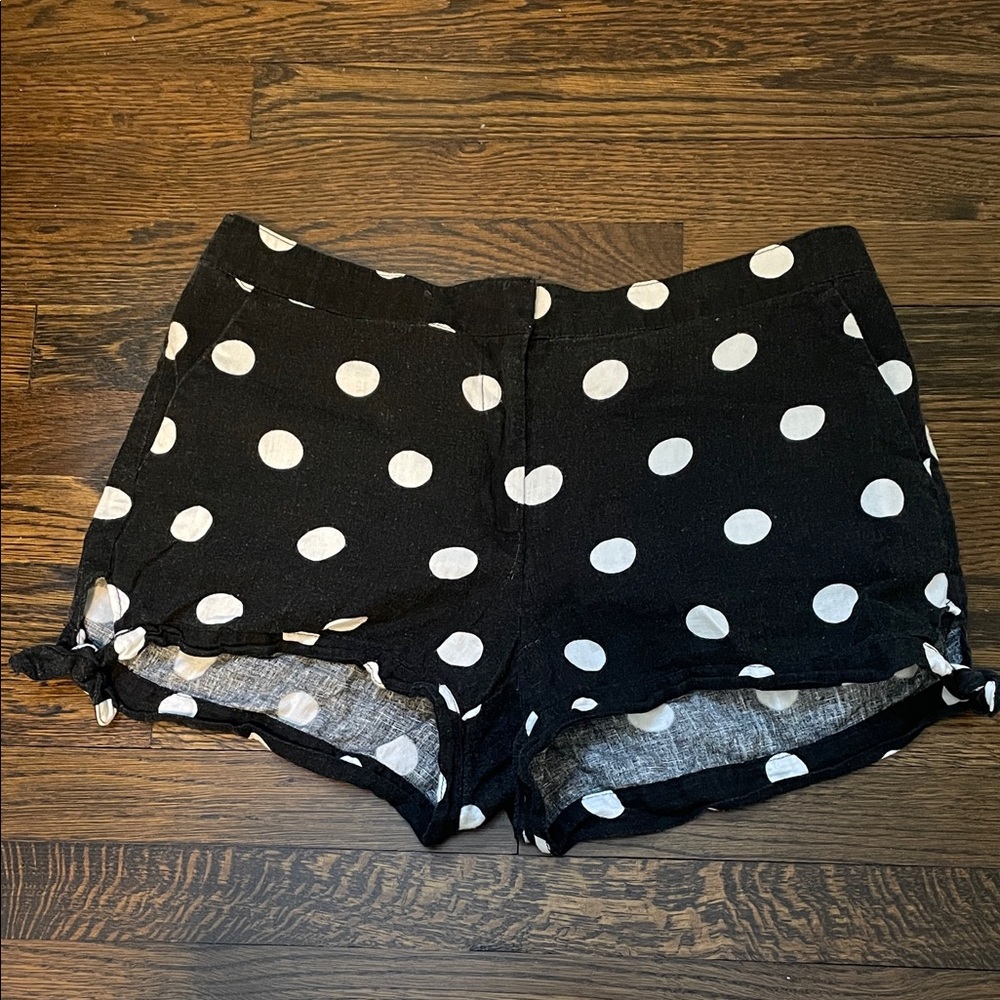 LOFT Black and White Polka Dot linen Shorts Womens size 6